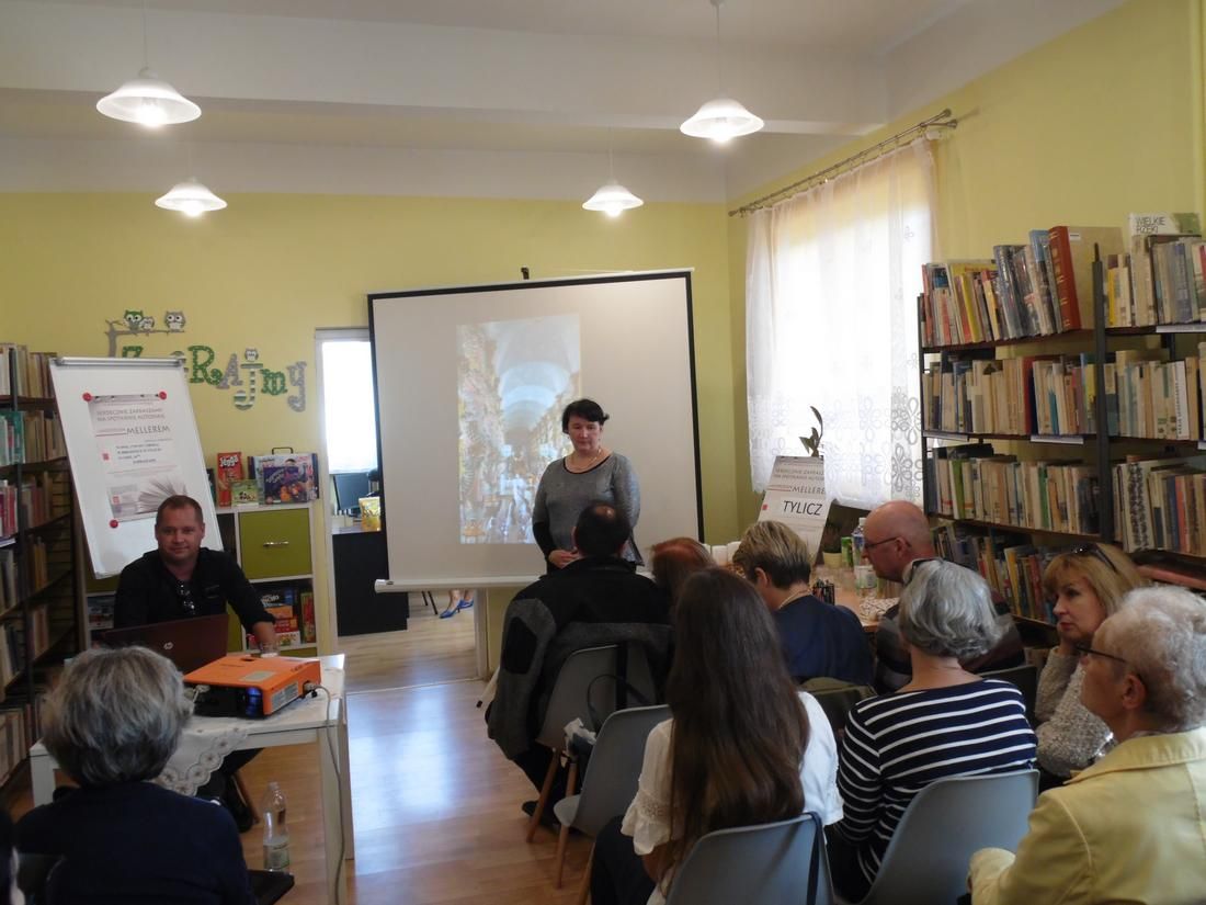 Andrzej Meller w bibliotece w Tyliczu