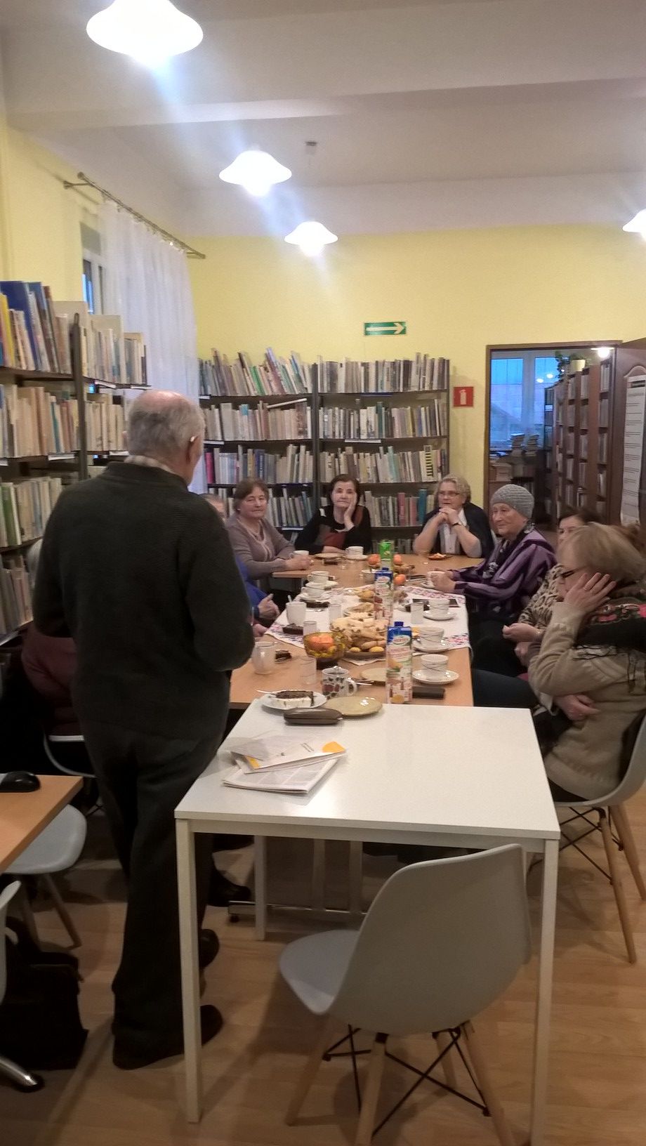 O PSZCZOŁACH  W TYLICKIEJ BIBLIOTECE