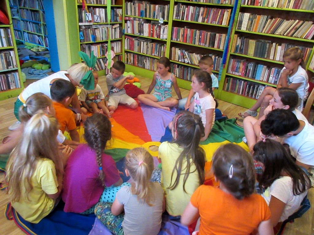 KOLOROWA NOC w BIBLIOTECE NA Czarnym Potoku