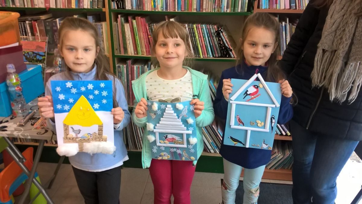 FERYJNE ZABAWY W BIBLIOTECE NA ŹRÓDLANEJ