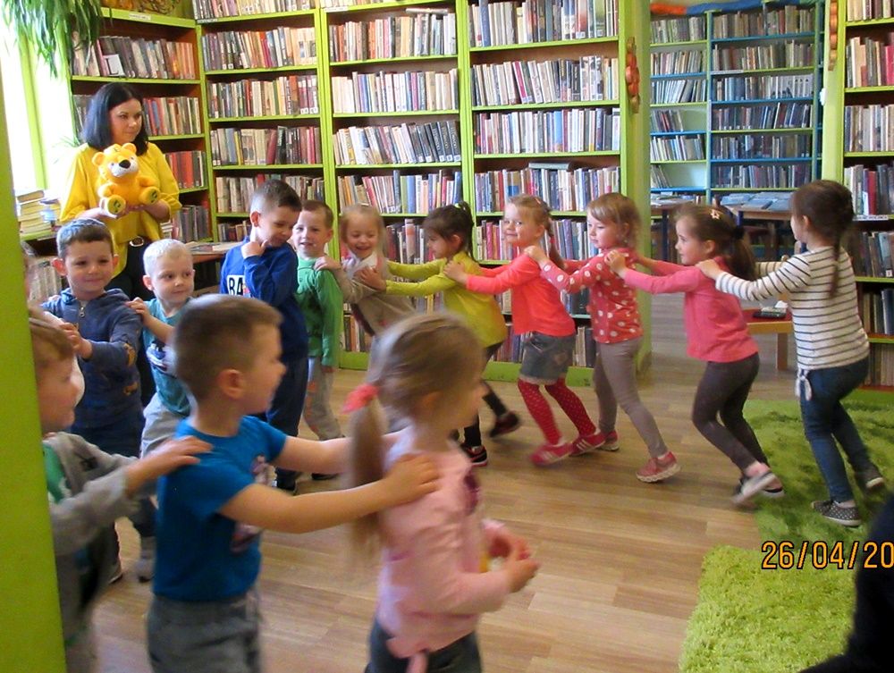 Franklin i książka z biblioteki