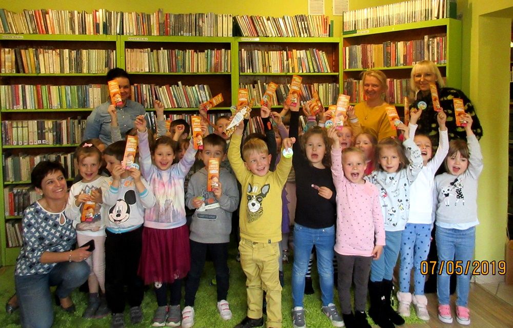 Przedpołudnie z książką w bibliotece na Czarnym Potoku