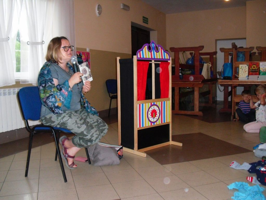 Justyna Bednarek - autorka opowieści dla dzieci opowiada o swoich utworach