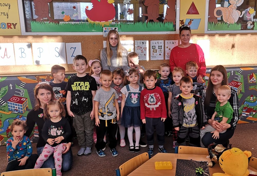 Z mikołajkową książką do przedszkola