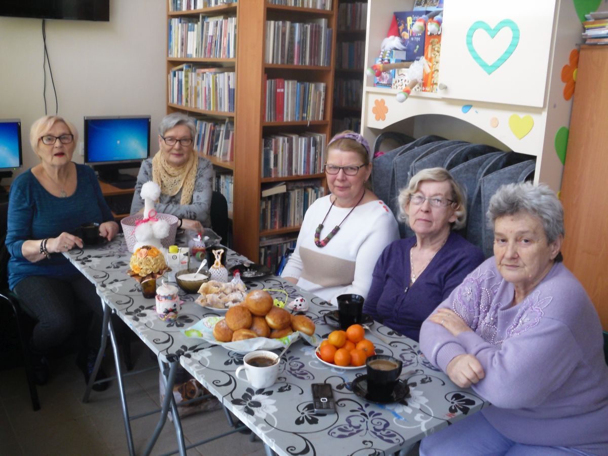ŚRODY Z PASJAMI W BIBLIOTECE NA ŹRÓDLANEJ