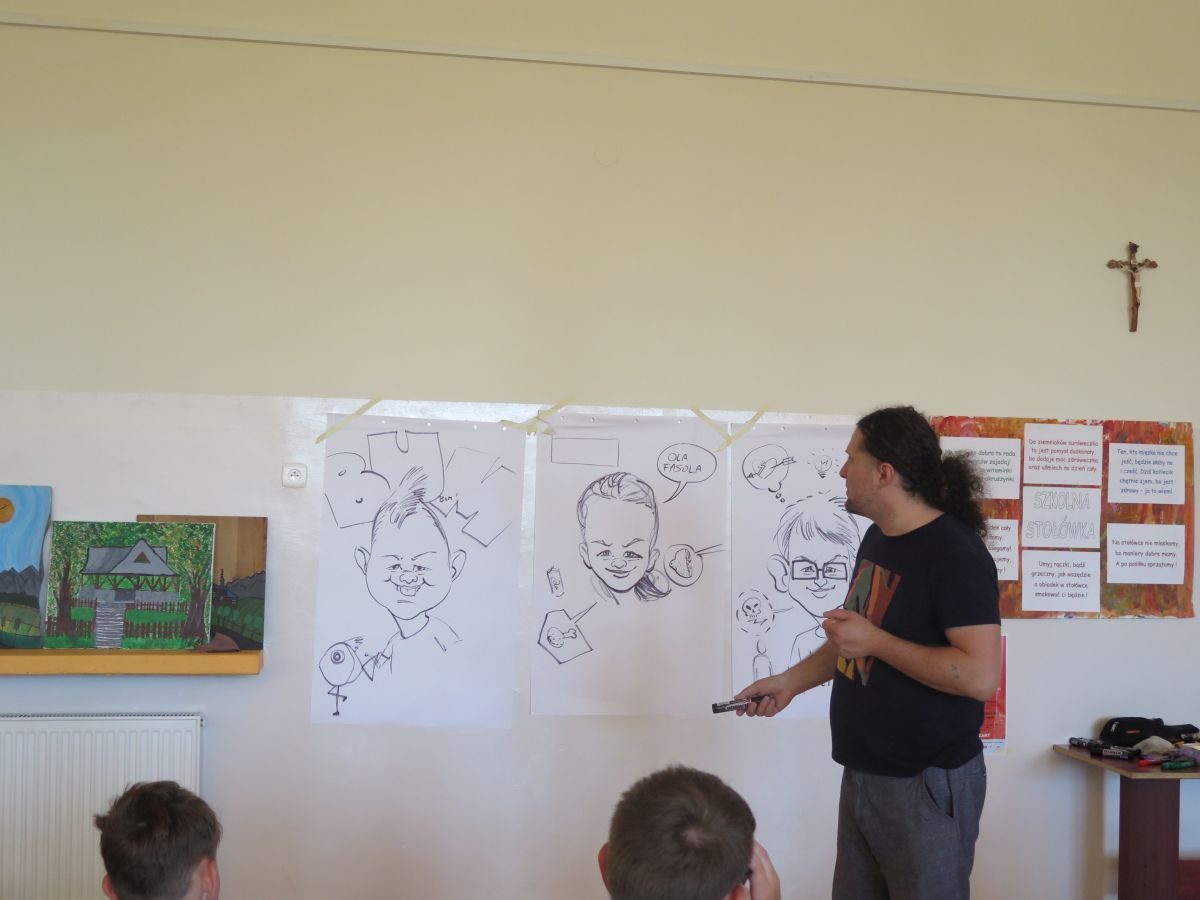 Jak stworzyć i narysować postać do komiksu?