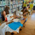 Warsztaty kroju i szycia w bibliotece w Tyliczu