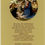 Na złotym tle kartki spisane życzenia świąteczne. Powyżej w kółku Matka Boża oraz dzieciątko wokół pastuszkowie, aniołki oraz świety Józef.