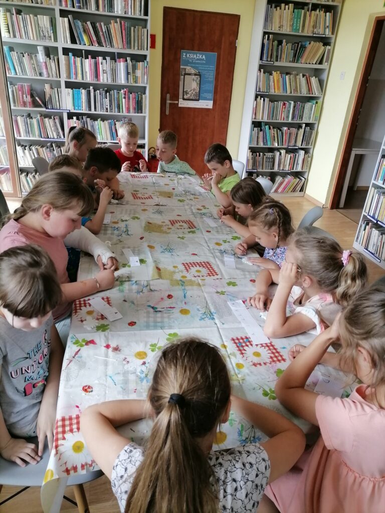 Z książką od Papirusu do gigabajtów