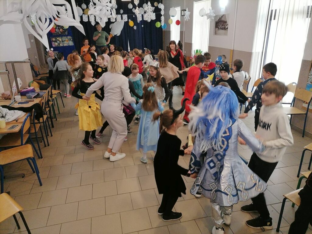 Kosmiczny Bal Karnawałowy w Tyliczu