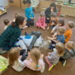 CO ROBIMY ZE ŚMIECIAMI? – ZAJĘCIA W ODDZIALE MONTESSORI