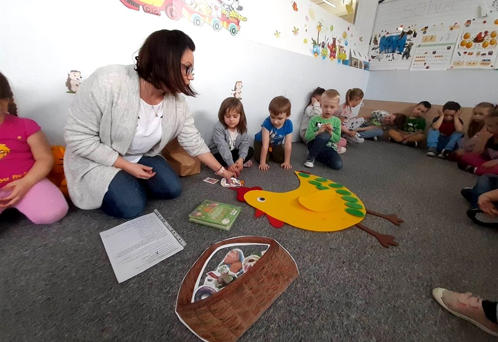 Z książką do przedszkola – O wiośnie, kurczętach i wielkanocnych świętach