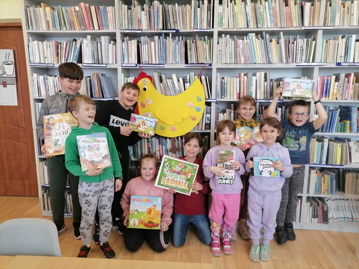 Z książka i grą w tylickiej bibliotece