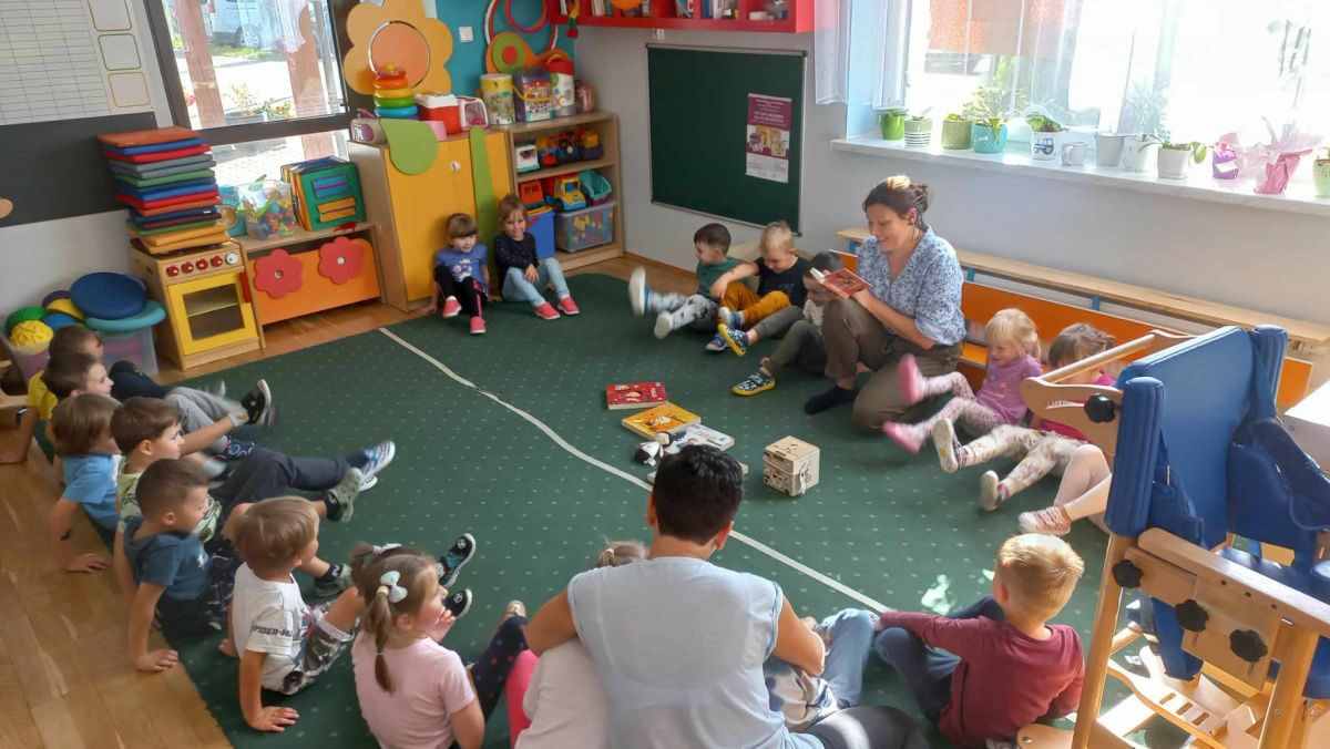 ROŚNIEMY ZDROWO Z PUCIEM- ZAJĘCIA W PRZEDSZKOLU „PIĄTKA”