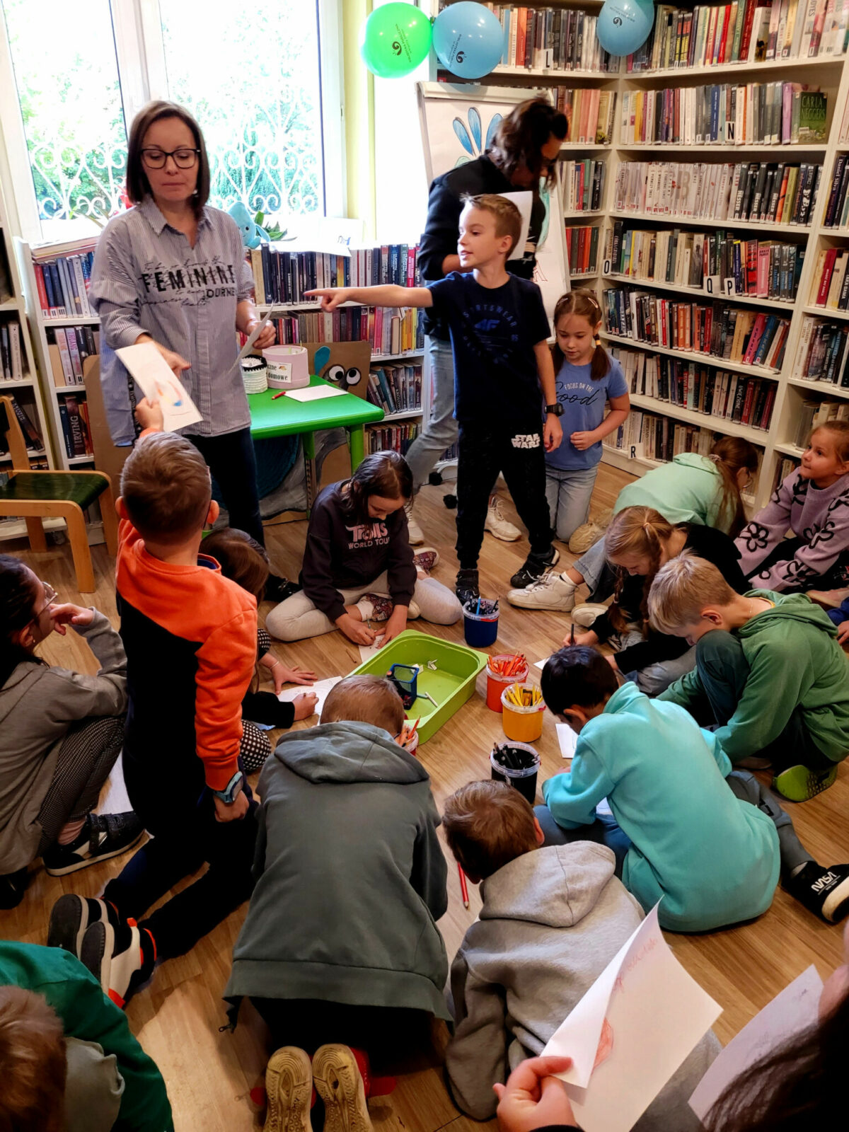 W bibliotece nie jest nudno – Wizyta IIIB w filii na Czarnym Potoku