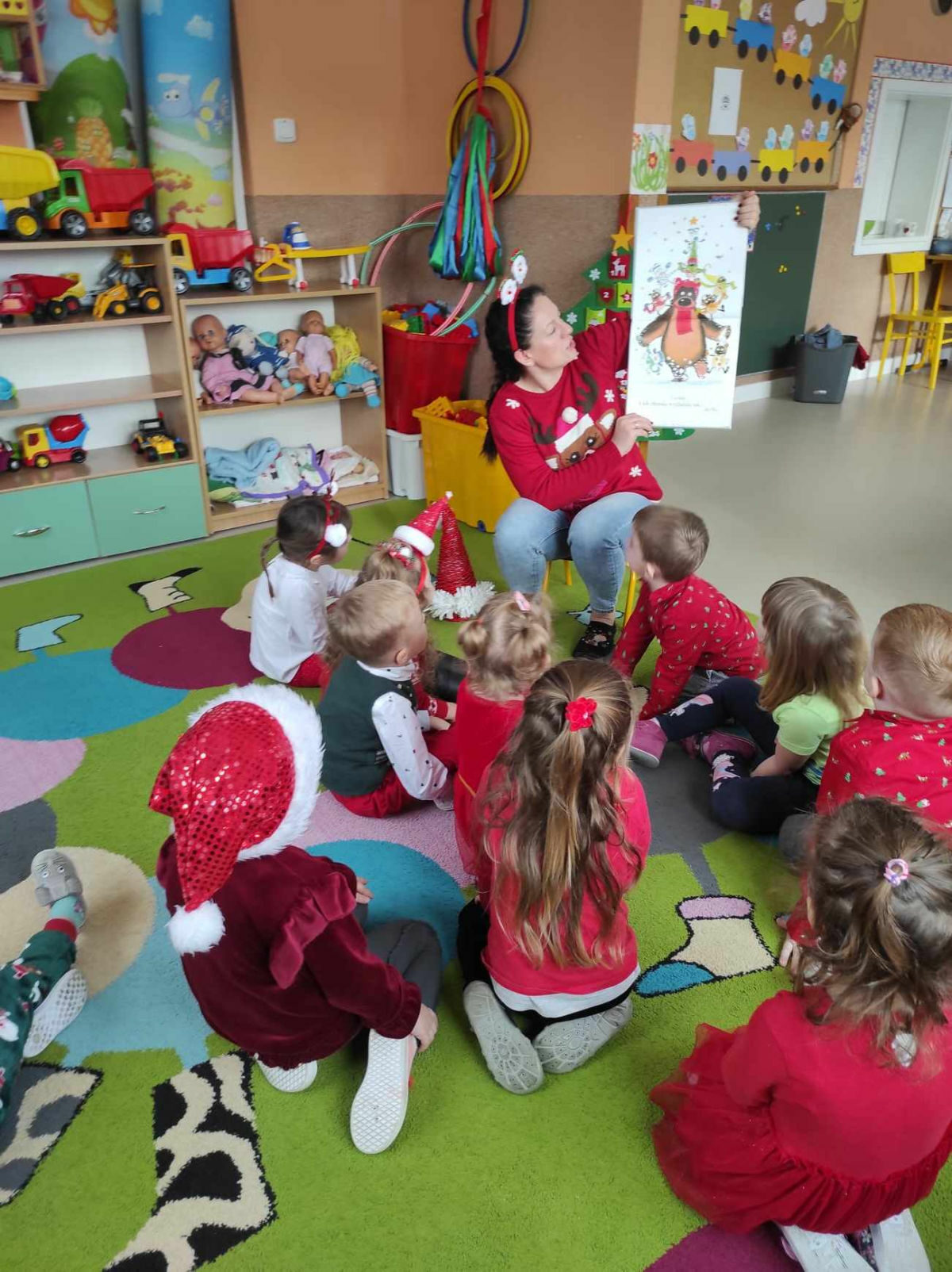 „MIŚ TULIŚ I ŚWIĘTA”