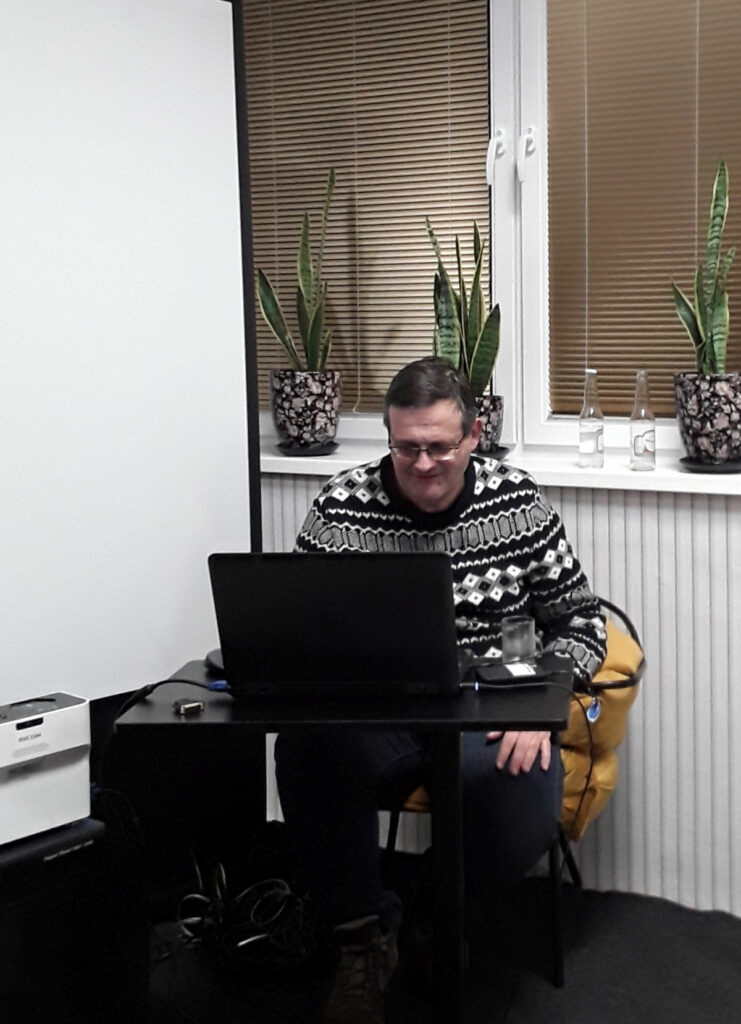 Na zdjęciu prelegent Tomasz Walczyk