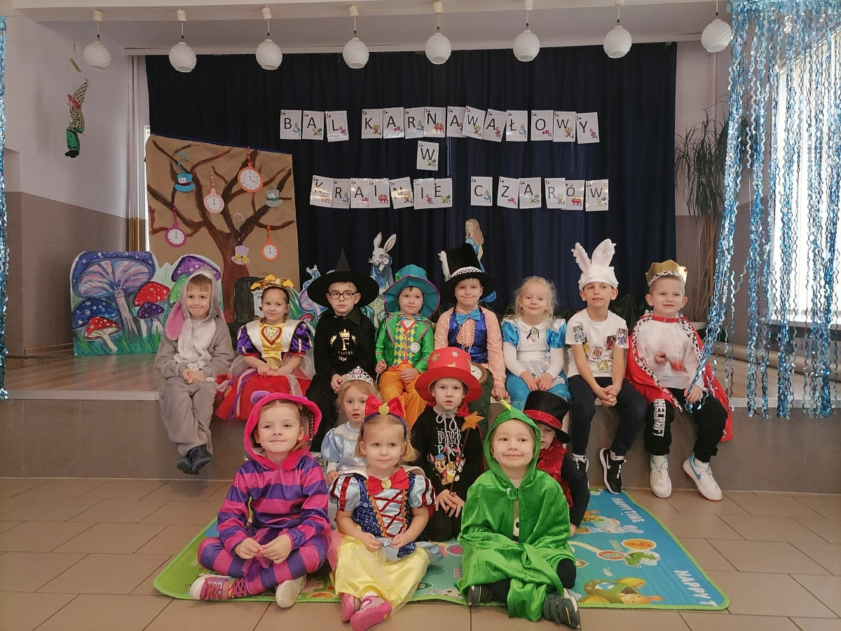KARNAWAŁ W KRAINIE CZARÓW