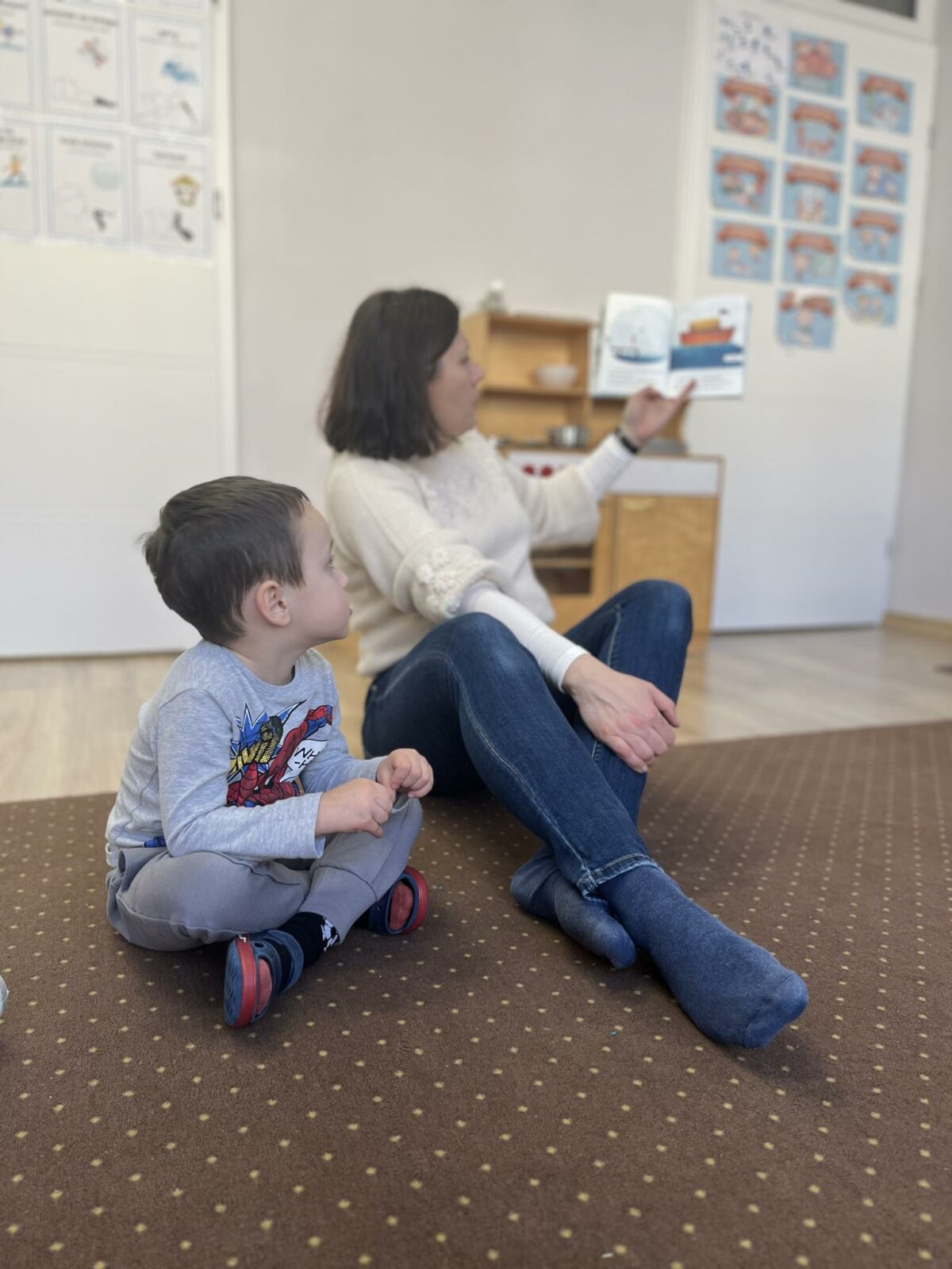 WIELKANOCNE ZAJĘCIA W PRZEDSZKOLU MONTESSORII PROJEKT PIĄTKA