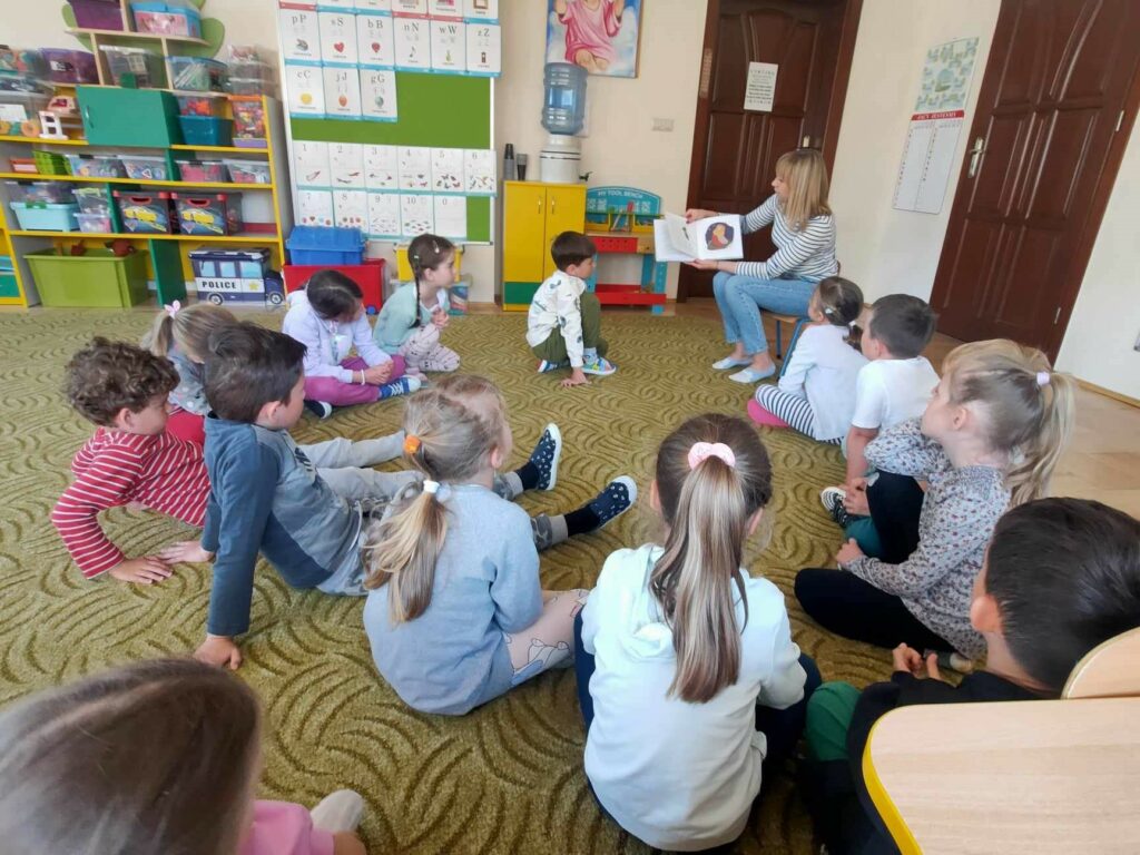 Spotkanie Dyskusyjnego Klubu Książki w filii w Tyliczu