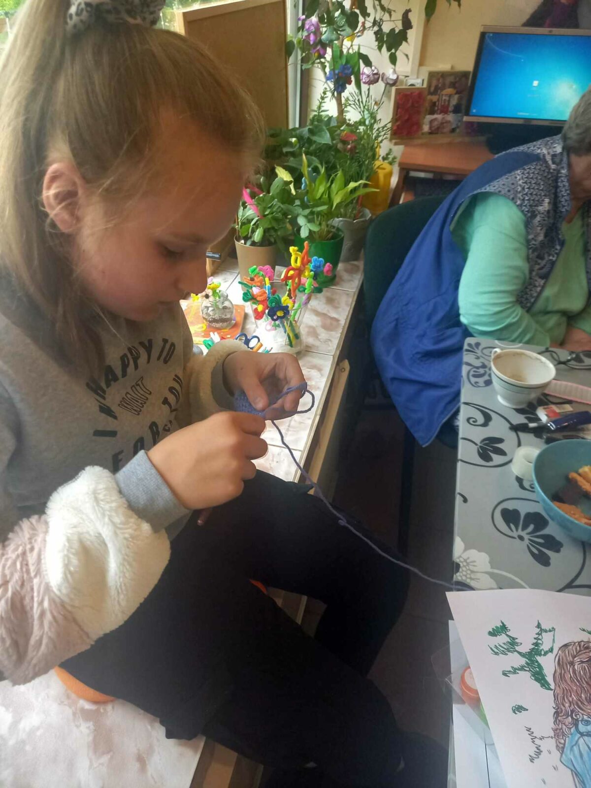 DZIECIĘCE SZYDEŁKO W BIBLIOTECE NA ŹRÓDLANEJ