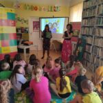 Warsztaty sznurkowe w bibliotece w Tyliczu