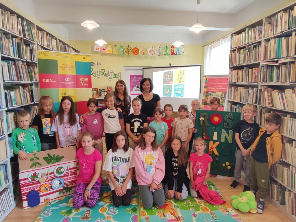 Warsztaty sznurkowe w bibliotece w Tyliczu
