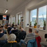 na zdjęciu sala biblioteczna