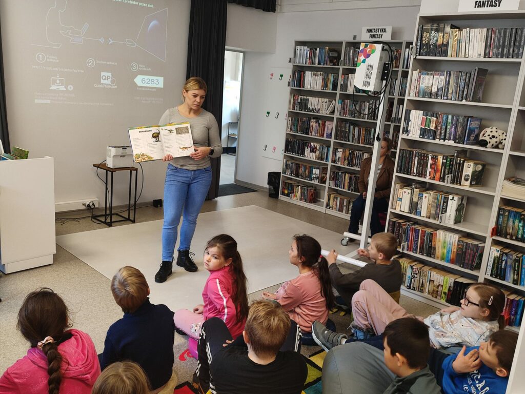 Dinozaury w Bibliotece