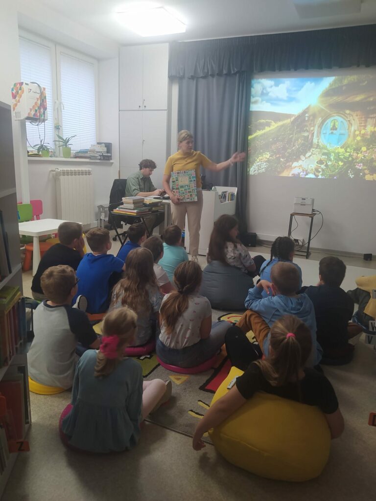 Zajęcia czytelnicze dla dzieci.