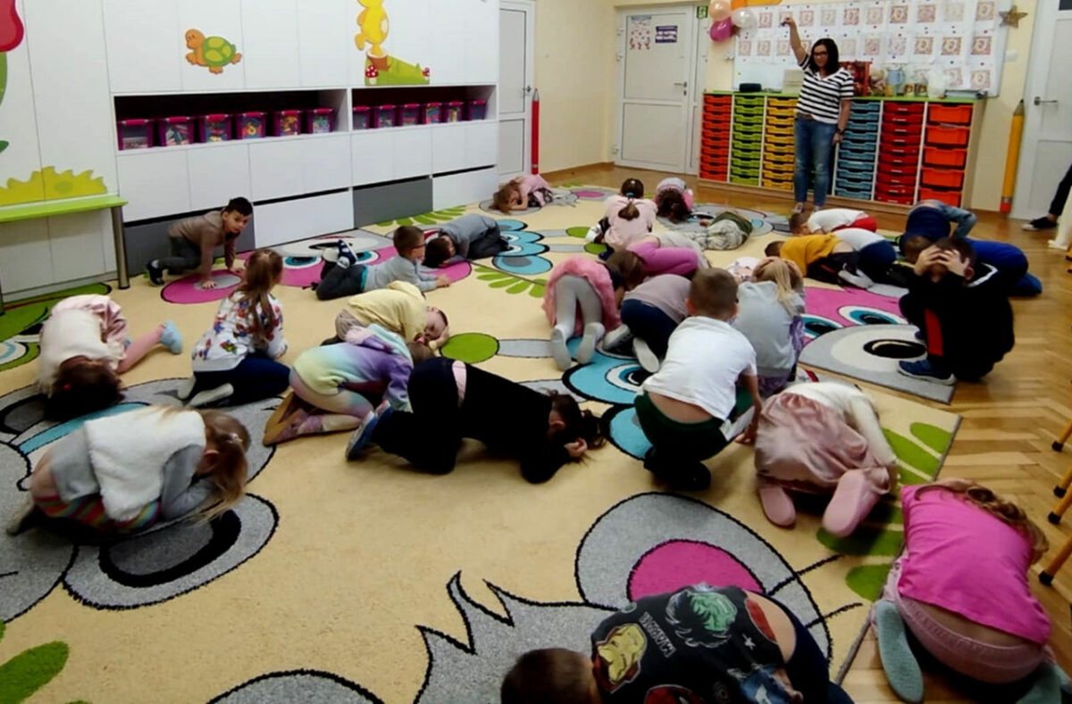 Prezent dla Mikołaja – zajęcia czytelnicze w ochronce