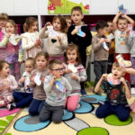 Prezent dla Mikołaja - zajęcia czytelnicze w ochronce