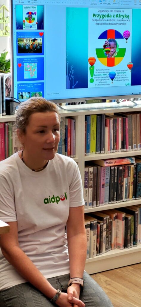 Kolorowe Ferie z Biblioteką – podróż do serca Afryki