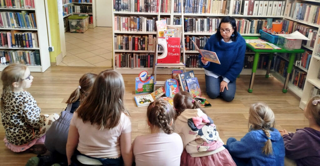 Zajęcia w bibliotece na Czarnym Potoku