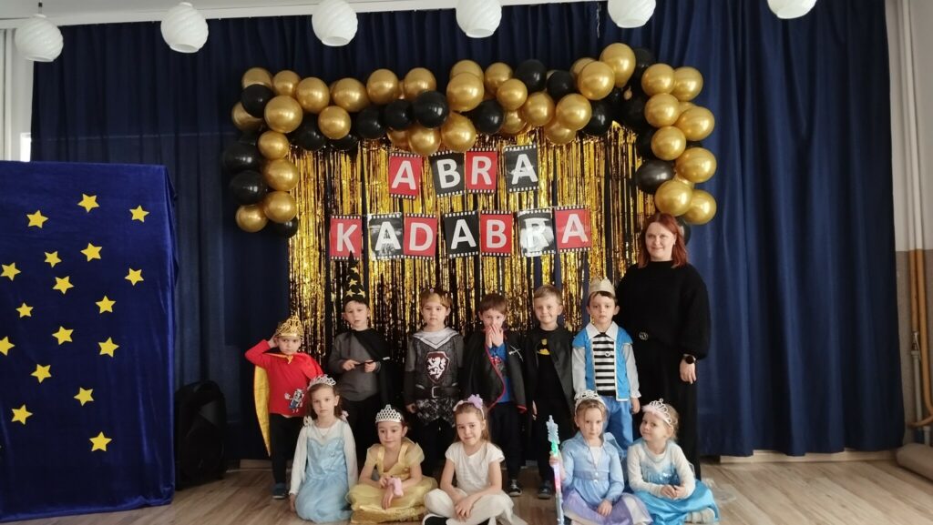 Magiczny Bal Karnawałowy w Bibliotece w Tyliczu