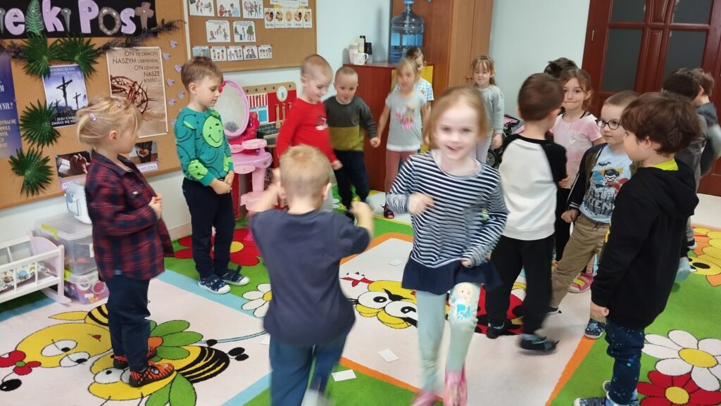 Dzień Kolorowej Skarpety w Tyliczu