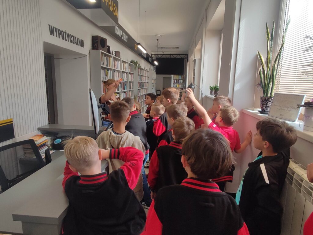 Dziś w bibliotece wyjątkowo sportowo i… bardzo wesoło!