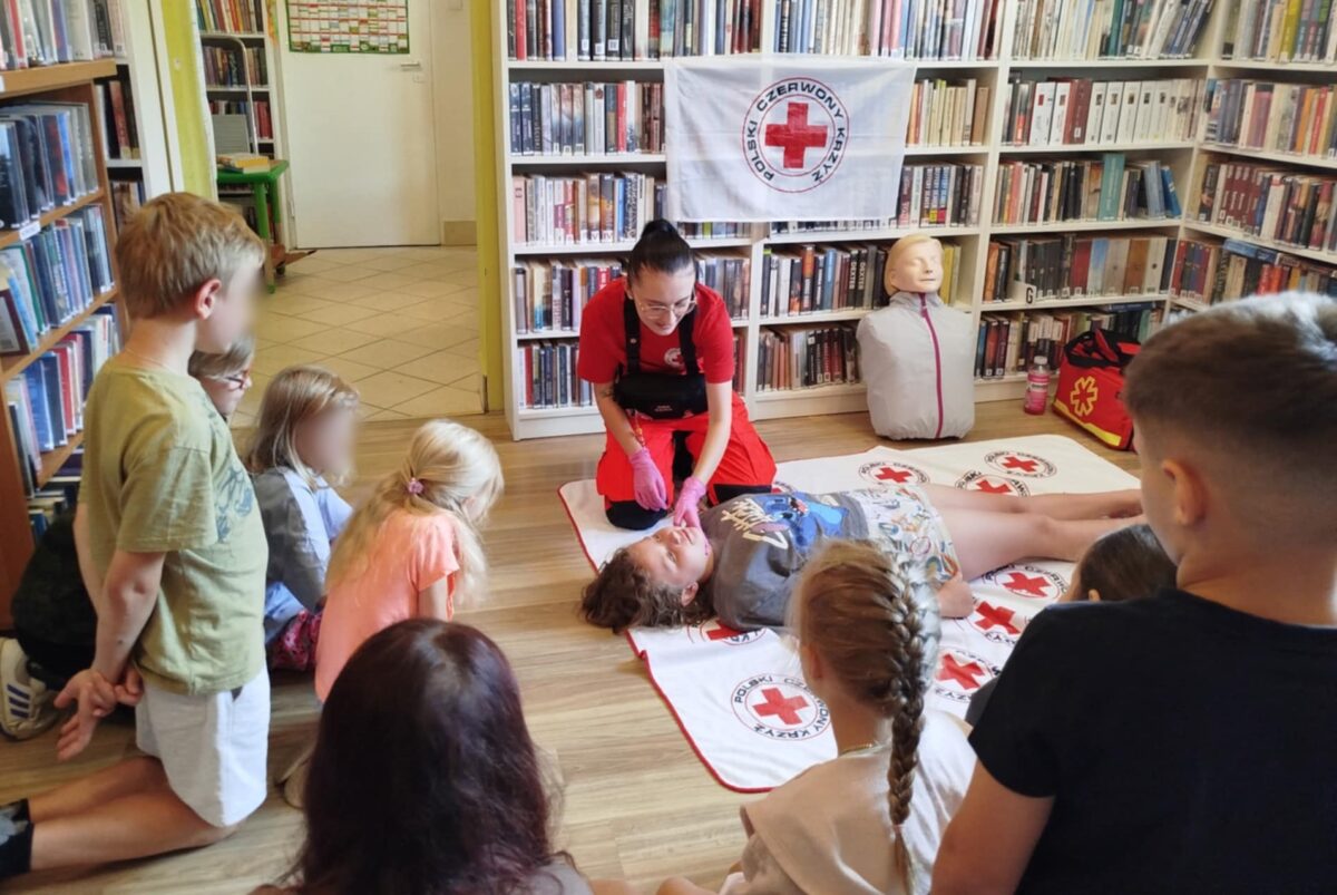 Z książką w plecaku jestem bezpieczny na szlaku.