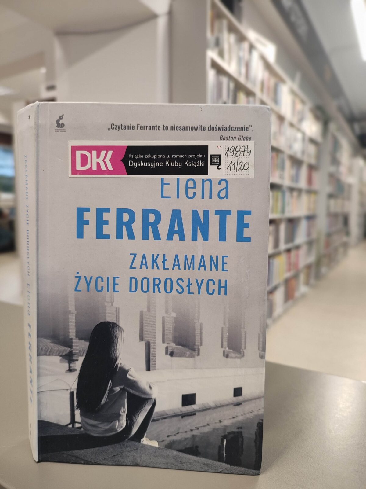 „Zakłamane życie dorosłych” w Dyskusyjnym Klubie Książki