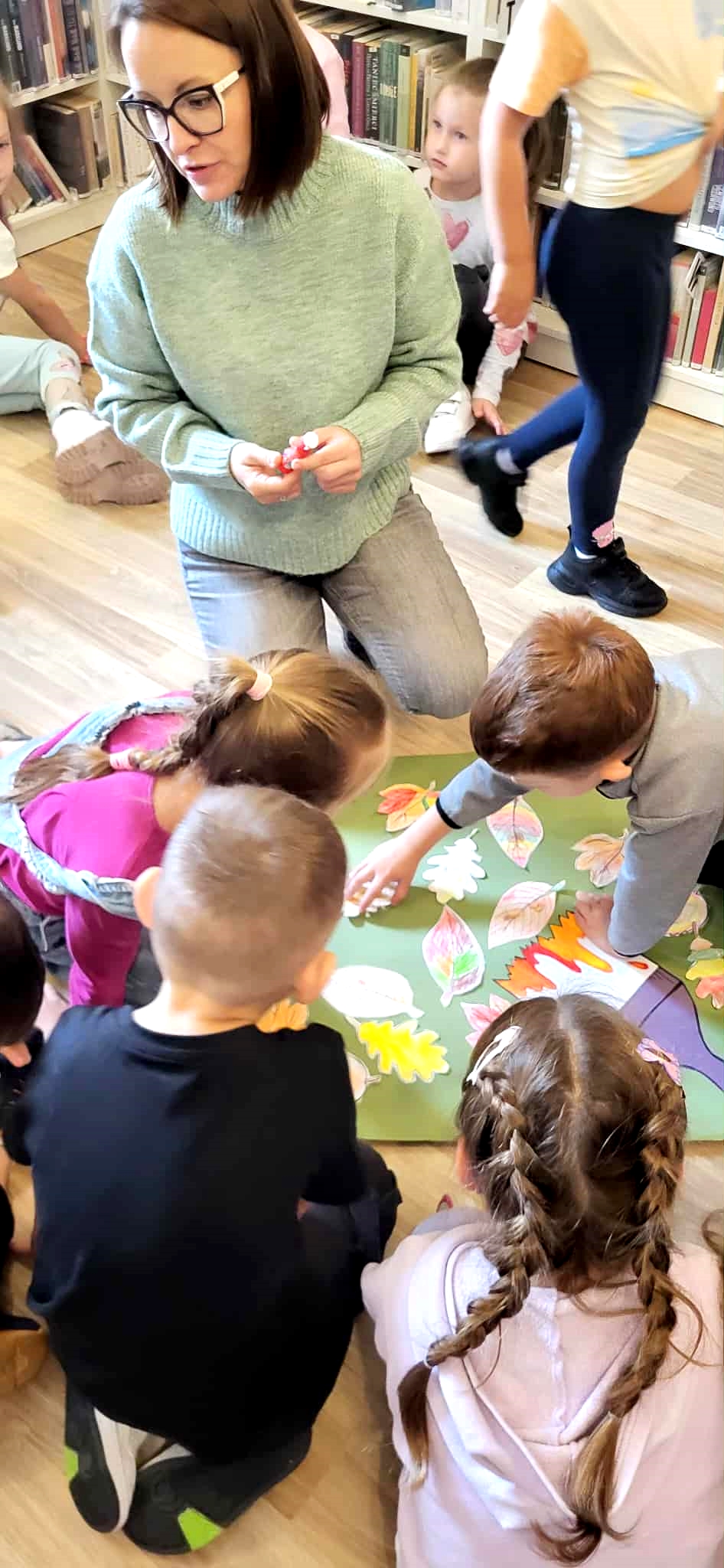 Wesoła jesień – przedszkolaki w Filii na Czarnym Potoku