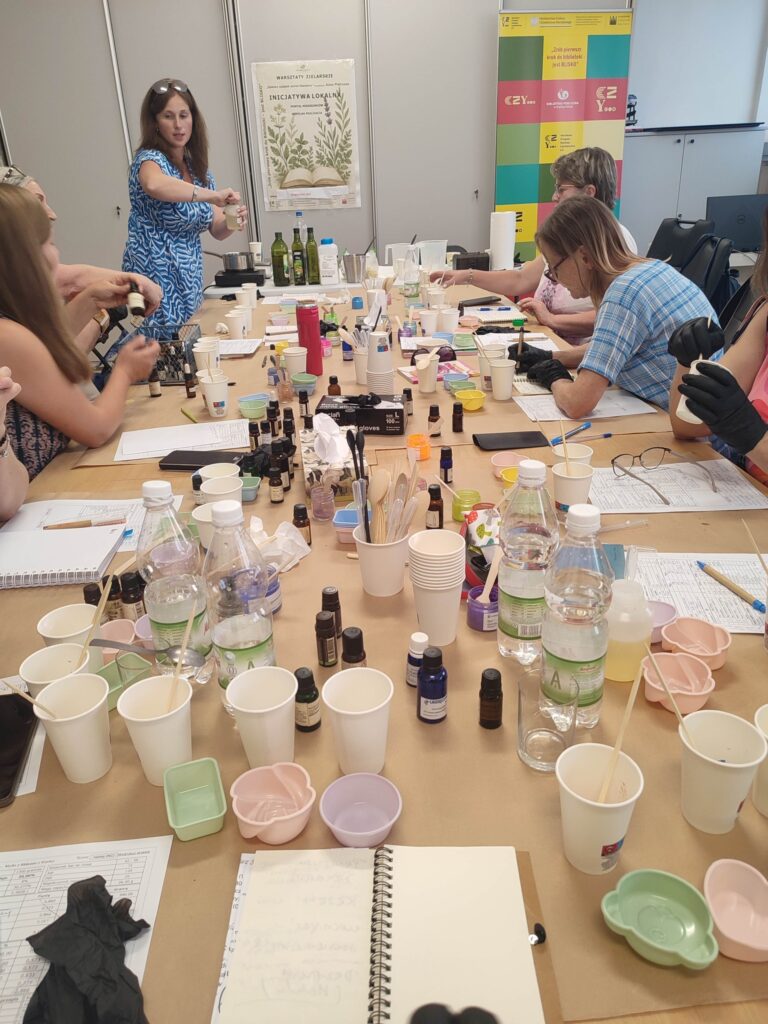 Warsztaty zielarskie w bibliotece