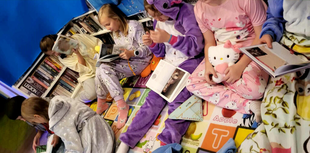 DO DZIEŁA! NOC BIBLIOTEK W FILII NA CZARNYM POTOKU