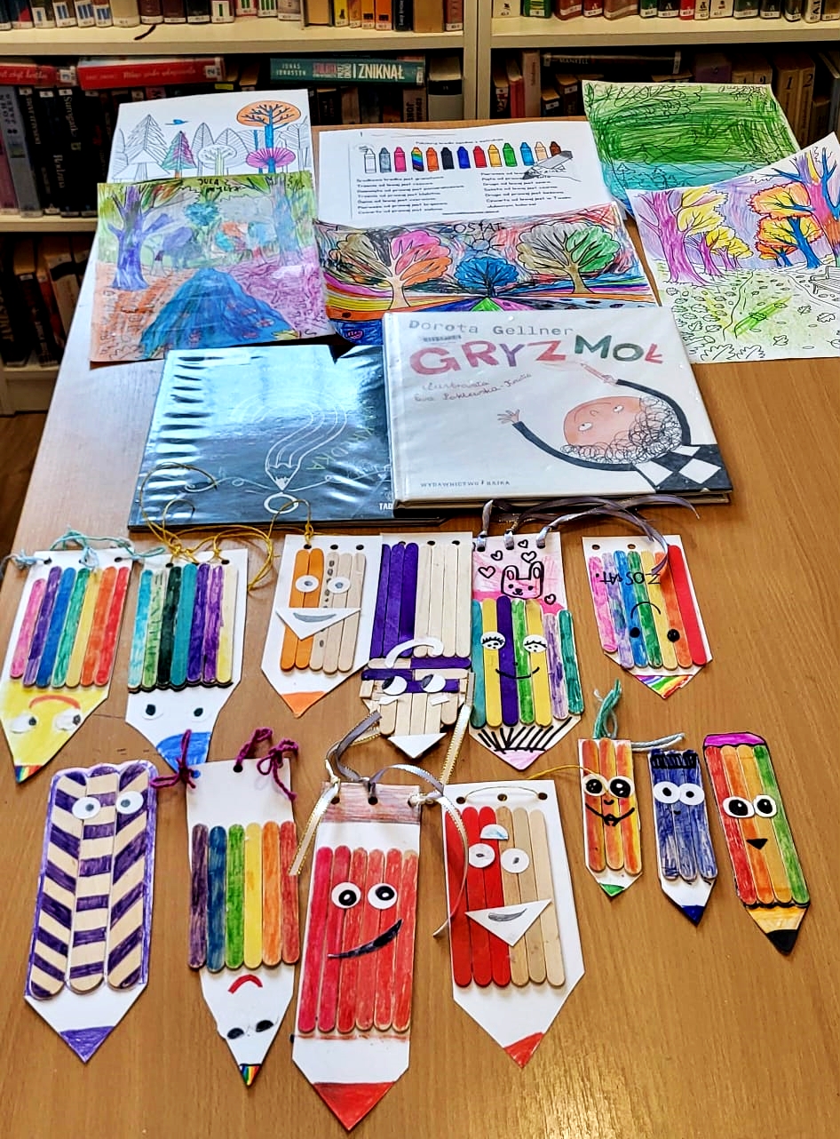 Sobota z wyobraźnią w Filii 1 – Dzień Kredki