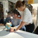 Spotkanie podopiecznych ŚDS w bibliotece