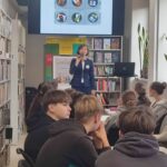 "W drodze do dorosłości – dzięki książce widzę i rozumiem więcej"