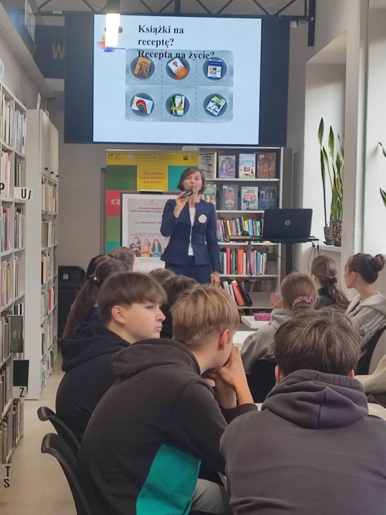 "W drodze do dorosłości – dzięki książce widzę i rozumiem więcej"