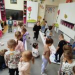 Skyrzynia pełna niespodzianek