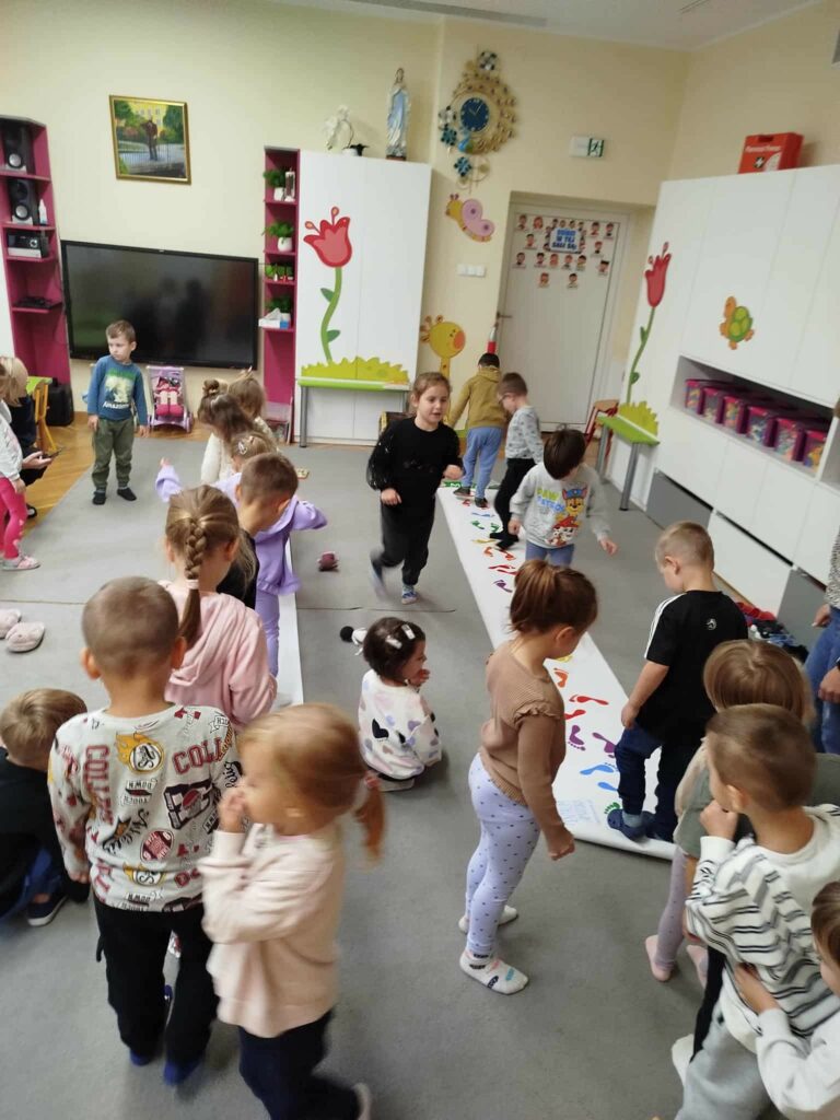 Skyrzynia pełna niespodzianek