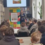 "W drodze do dorosłości – dzięki książce widzę i rozumiem więcej"