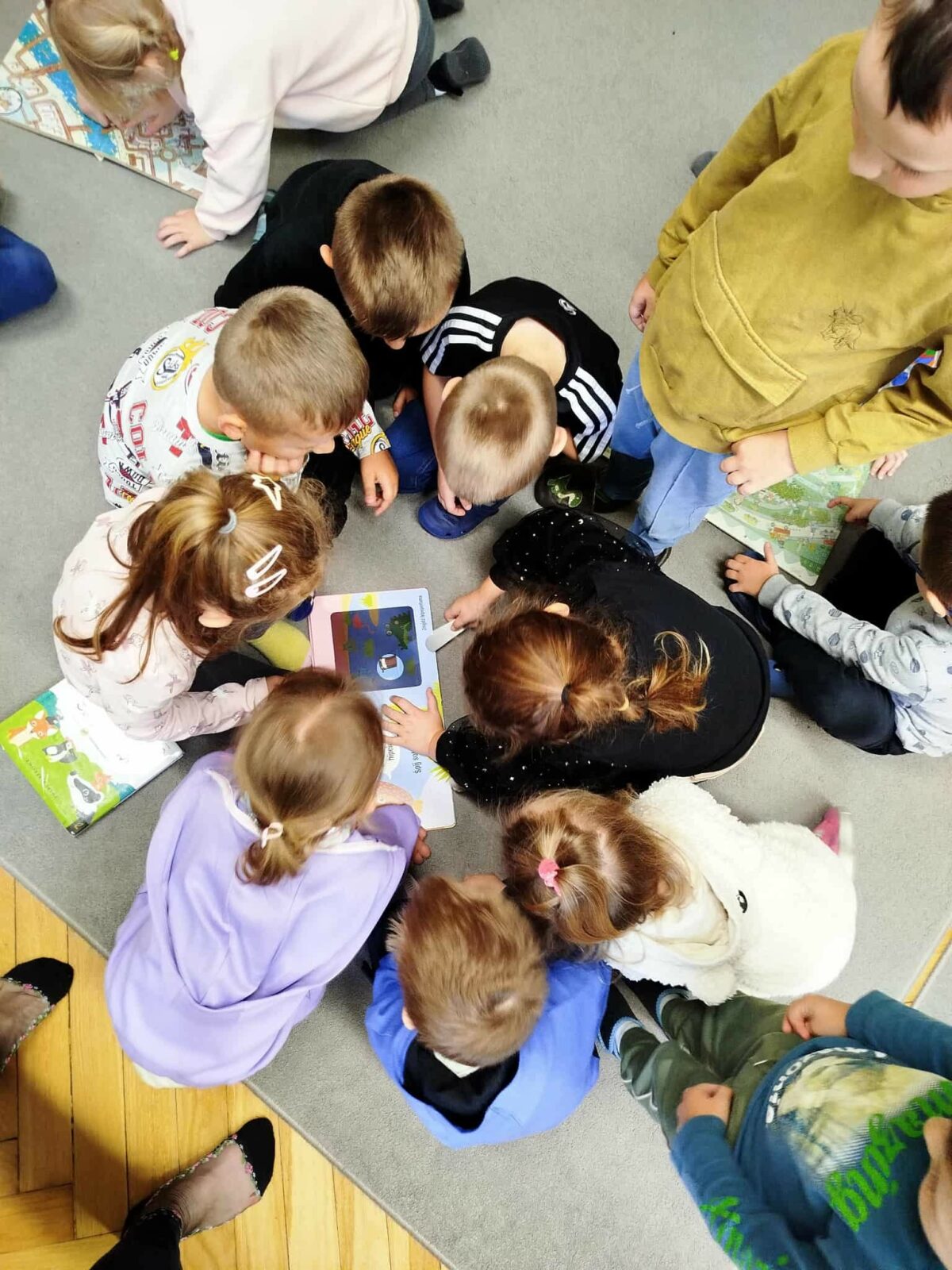 Magiczna skrzynia pełna książkowych niespodzianek!